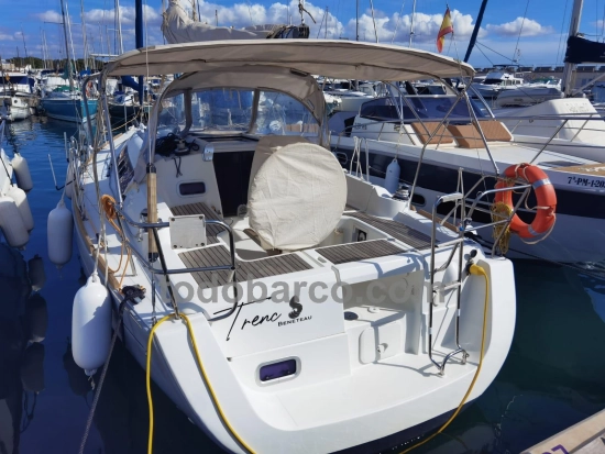 Beneteau Oceanis 31 preowned for sale