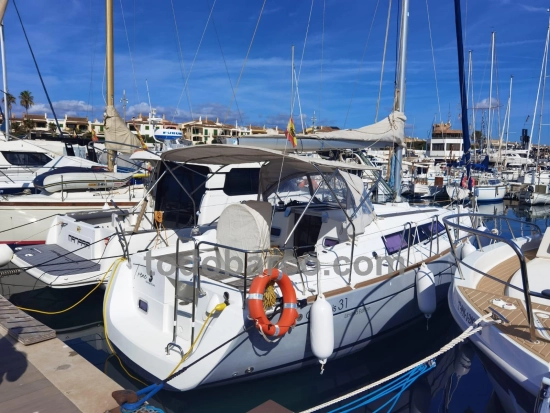 Beneteau Oceanis 31 preowned for sale