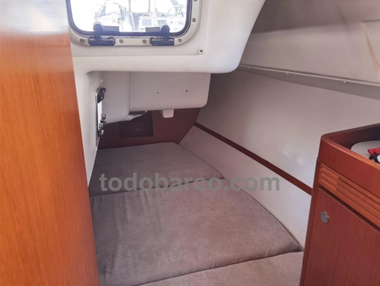 Beneteau Oceanis 31 preowned for sale