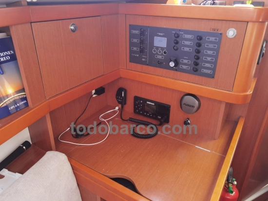 Beneteau Oceanis 31 preowned for sale