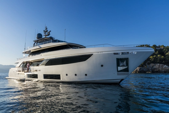 Custom Line Navetta 33m preowned for sale