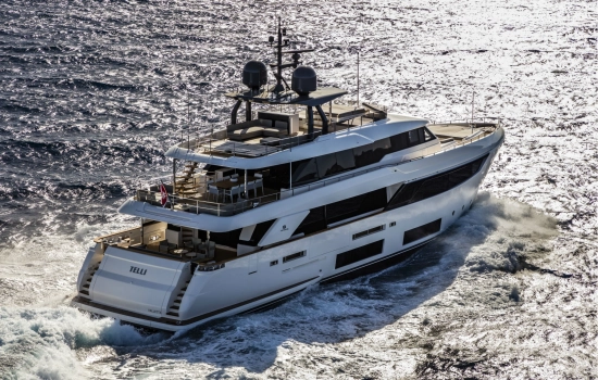 Custom Line Navetta 33m preowned for sale