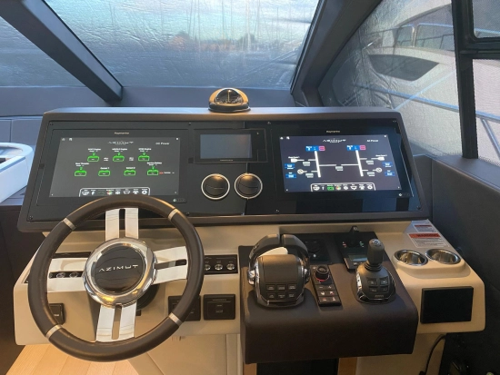 Azimut S7 gebraucht zum verkauf