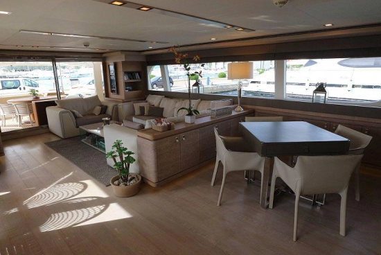 Custom Line NAVETTA 33 gebraucht zum verkauf