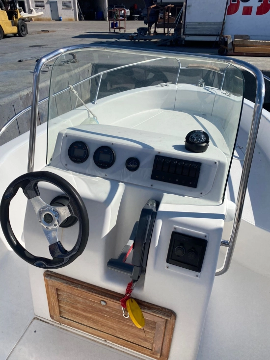 Sessa Marine Key Largo 19 preowned for sale