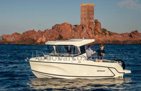 Quicksilver Pilothouse CAPTUR 625 neu zum verkauf