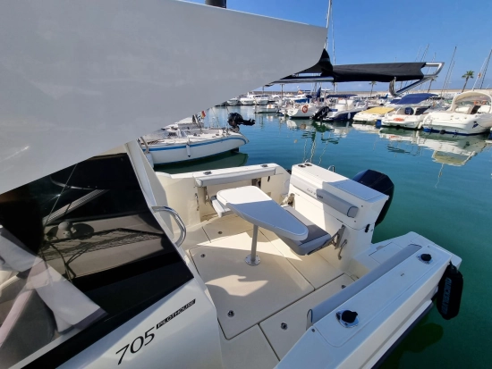 Quicksilver Pilothouse CAPTUR 705  SMART gebraucht zum verkauf