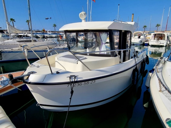 Quicksilver Pilothouse CAPTUR 705  SMART gebraucht zum verkauf