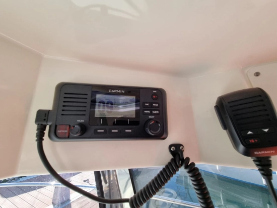 Quicksilver Pilothouse CAPTUR 705  SMART gebraucht zum verkauf