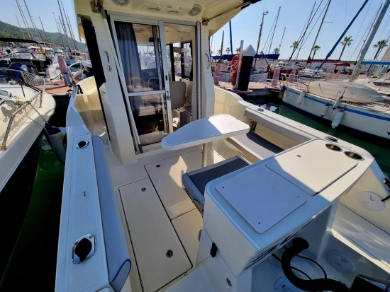 Quicksilver Pilothouse CAPTUR 705  SMART gebraucht zum verkauf