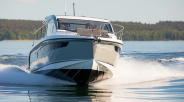 Sealine C335 neuf à vendre