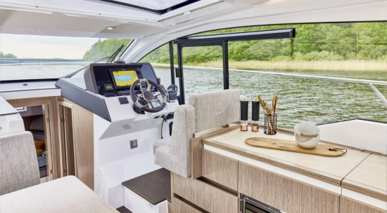 Sealine C335 brand new for sale