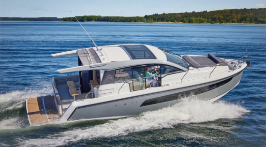 Sealine C335 brand new for sale