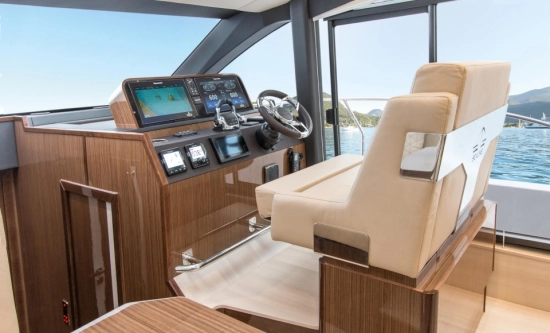 Sealine C430 brand new for sale