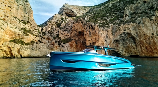 Solaris Power 52 OPEN brand new for sale