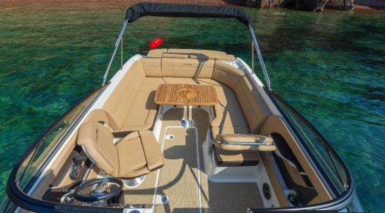 Sea Ray SUNSPORT 250 brand new for sale