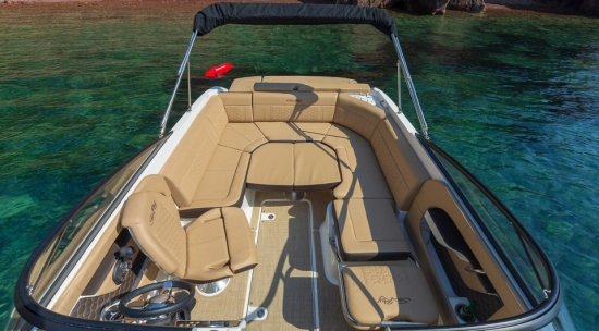 Sea Ray SUNSPORT 250 brand new for sale