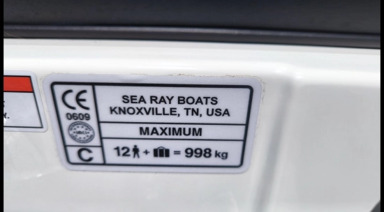 Sea Ray SDX 250 preowned for sale