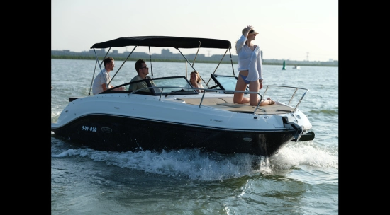 Sea Ray Sun Sport 230 preowned for sale