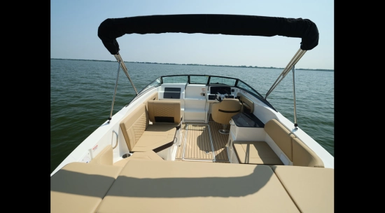 Sea Ray Sun Sport 230 preowned for sale