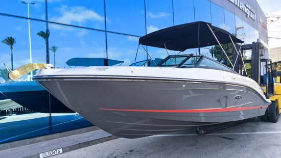 Sea Ray SPX 230 brand new for sale