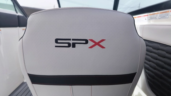 Sea Ray SPX 230 brand new for sale