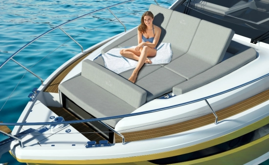 Sealine S390 brand new for sale