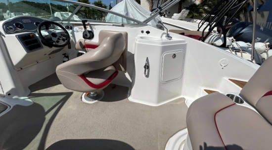 Hurricane SUNDECK 2400 preowned for sale