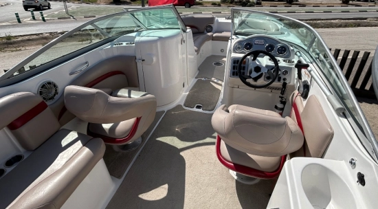 Hurricane SUNDECK 2400 preowned for sale