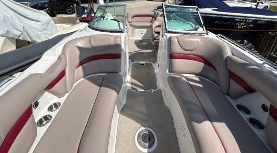 Hurricane SUNDECK 2400 preowned for sale