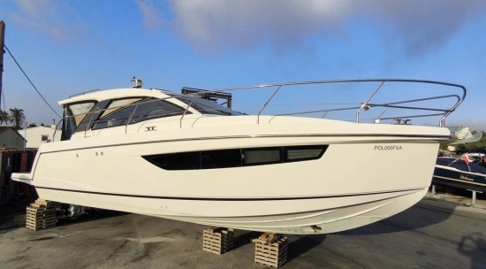 Sealine S330 preowned for sale