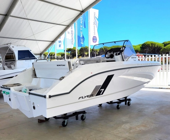 Beneteau Flyer 7 Sundeck brand new for sale