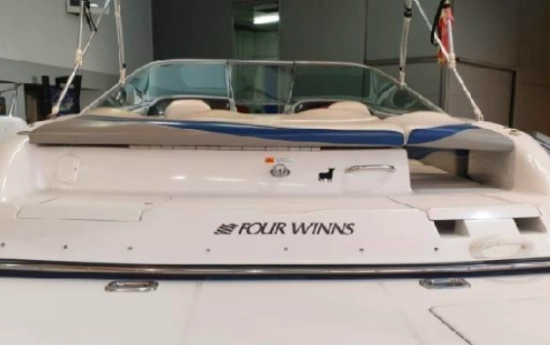 Four Winns Horizon 230 preowned for sale