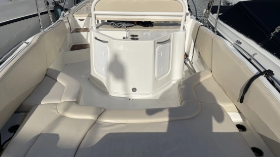 Bayliner Avanti 8 preowned for sale