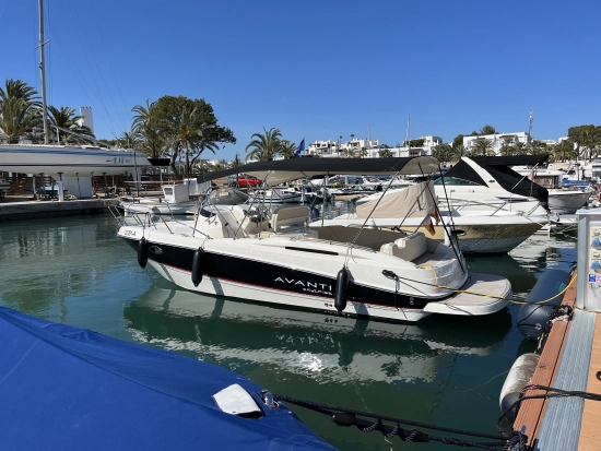 Bayliner Avanti 8 preowned for sale