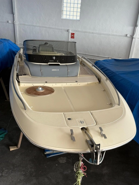 Invictus Yacht 280 Cx d’occasion à vendre