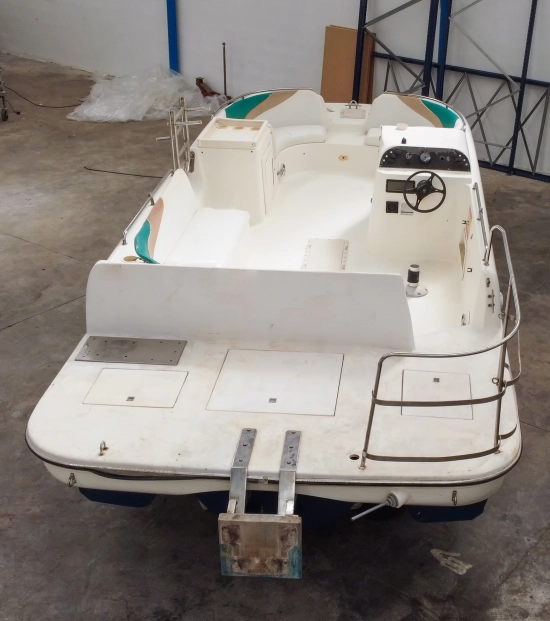 Rinker Flotilla 24 fb preowned for sale