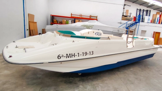 Rinker Flotilla 24 fb preowned for sale