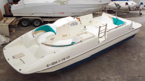 Rinker Flotilla 24 fb preowned for sale