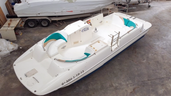 Rinker Flotilla 24 fb preowned for sale