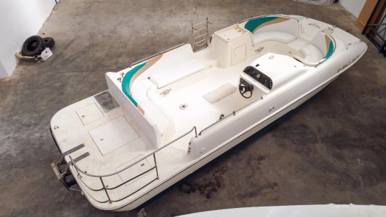 Rinker Flotilla 24 fb preowned for sale