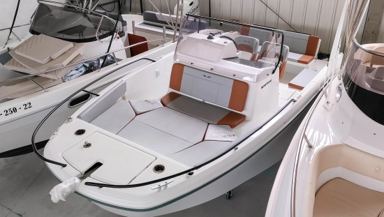 Beneteau Flyer 7 Spacedeck brand new for sale