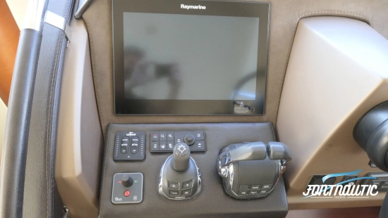 Jeanneau Prestige 620 preowned for sale