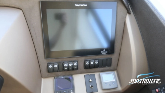 Jeanneau Prestige 620 preowned for sale