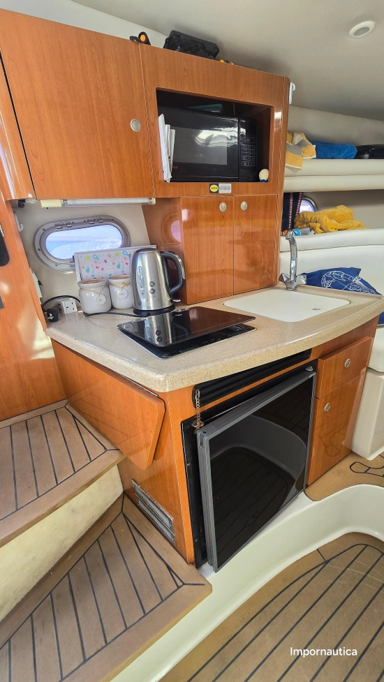 Four Winns Vista 268 preowned for sale