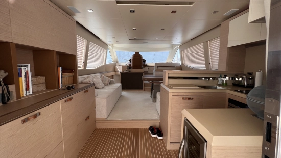 Beneteau Monte Carlo 6 gebraucht zum verkauf