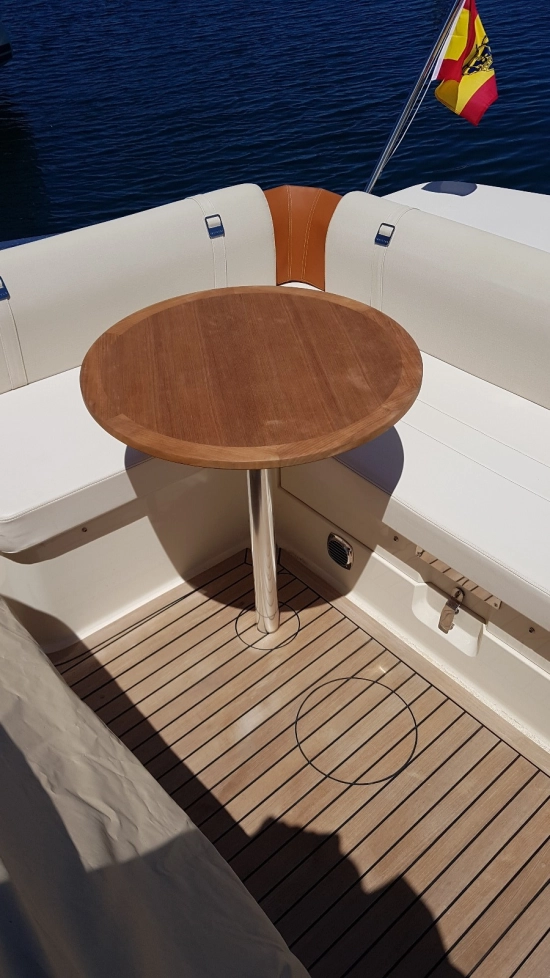 Invictus Yacht 280 GT gebraucht zum verkauf