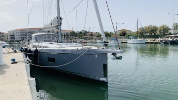 Beneteau Oceanis 51.1 preowned for sale