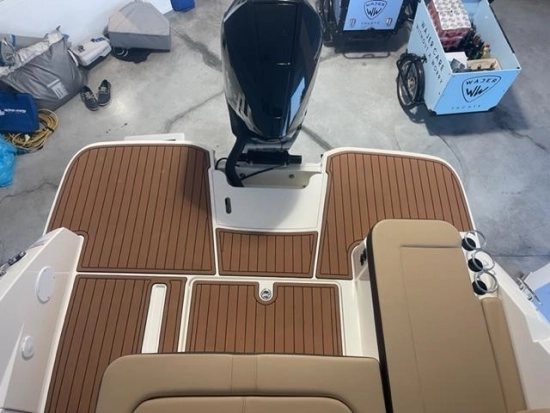 Sea Ray SDX 250 Outboard preowned for sale