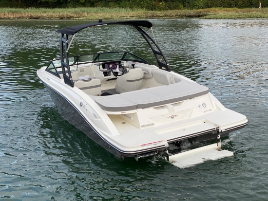 Sea Ray SPX 210 brand new for sale